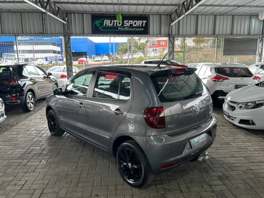 VOLKSWAGEN - FOX - 2010/2011 - Cinza - R$ 34.900,00