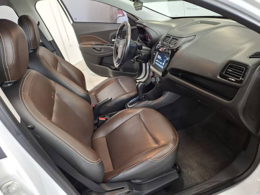 CHEVROLET - COBALT - 2016/2016 - Branca - R$ 63.900,00