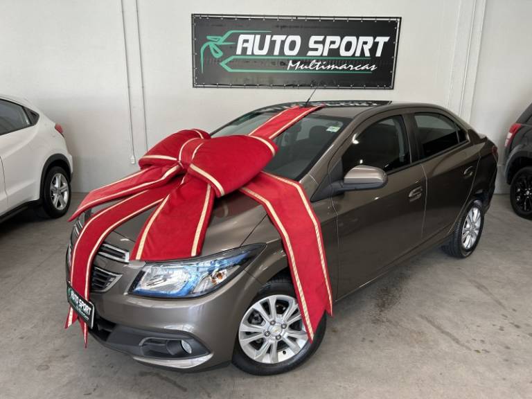 CHEVROLET - PRISMA - 2013/2014 - Cinza - R$ 54.900,00