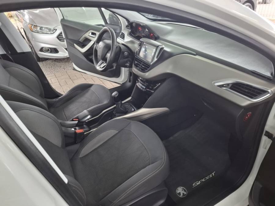 PEUGEOT - 2008 - 2015/2016 - Branca - R$ 53.000,00