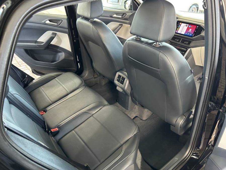 VOLKSWAGEN - T-CROSS - 2022/2022 - Preta - R$ 117.800,00