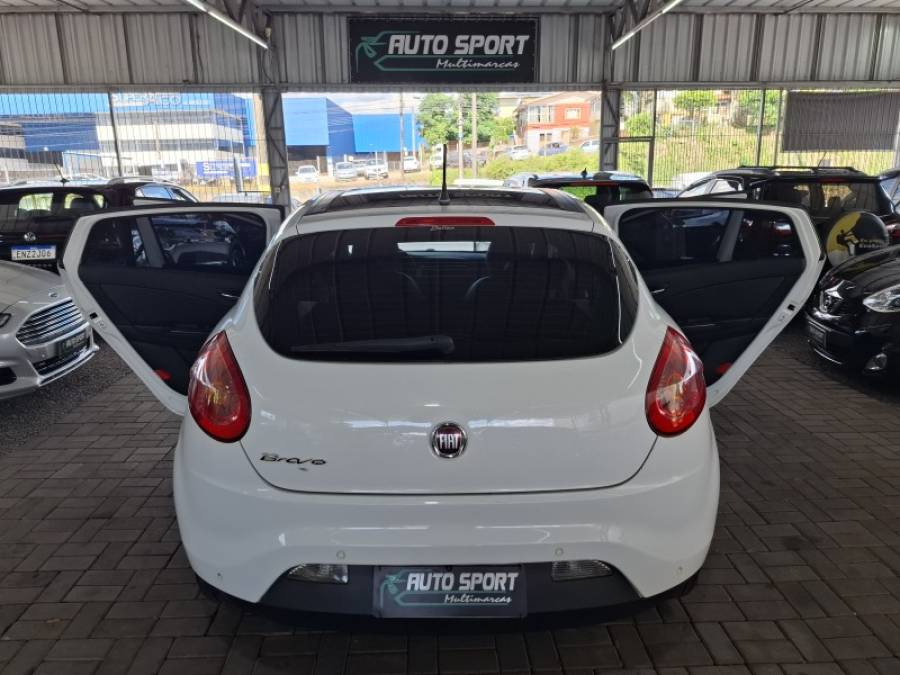 FIAT - BRAVO - 2012/2013 - Branca - R$ 35.900,00