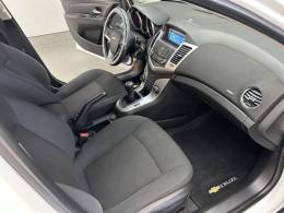 CHEVROLET - CRUZE - 2014/2014 - Branca - R$ 65.000,00