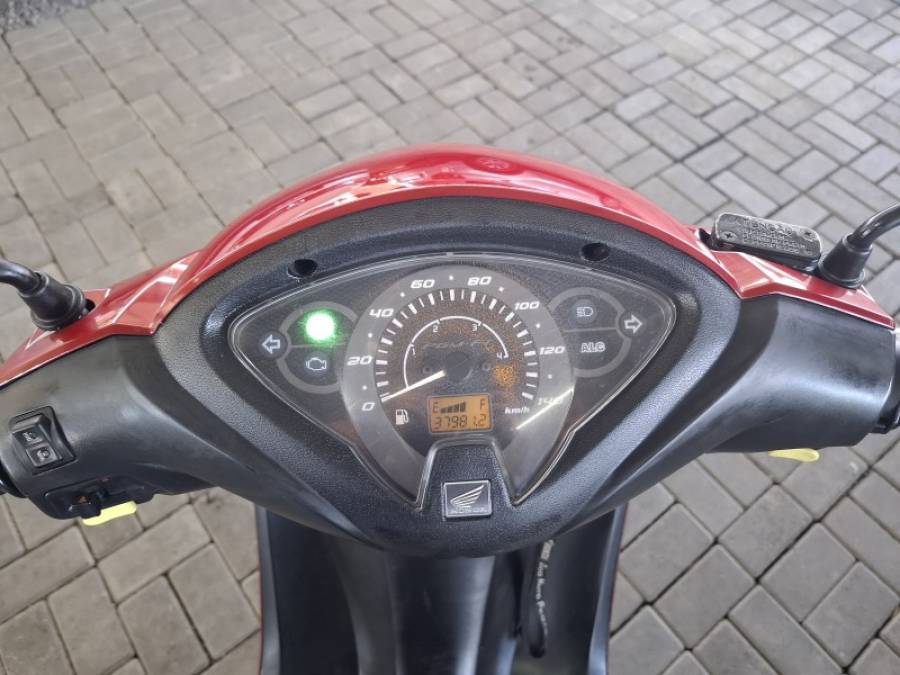 HONDA - BIZ 125 - 2012/2013 - Vermelha - R$ 12.000,00