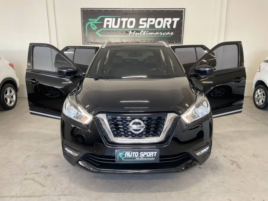 NISSAN - KICKS - 2016/2017 - Preta - R$ 82.900,00
