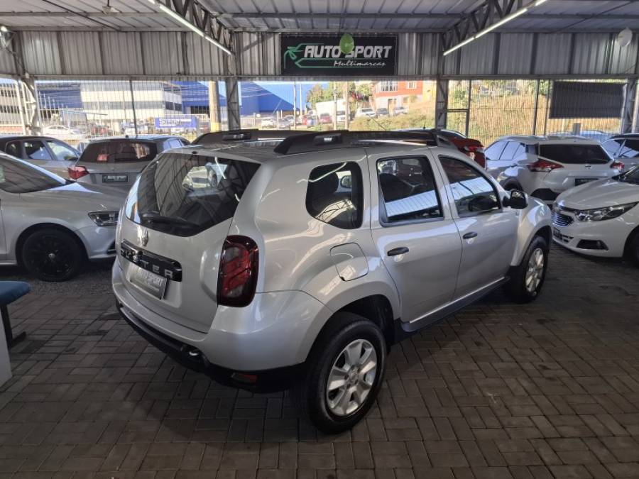 RENAULT - DUSTER - 2016/2016 - Prata - R$ 60.000,00