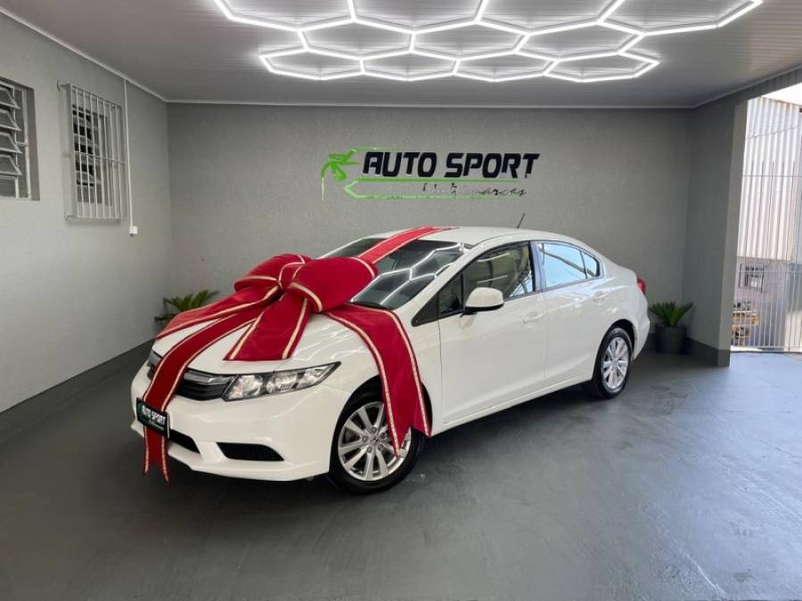 HONDA - CIVIC - 2013/2014 - Branca - R$ 72.000,00