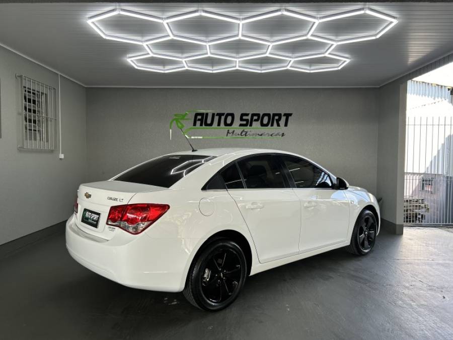 CHEVROLET - CRUZE - 2014/2014 - Branca - R$ 65.000,00