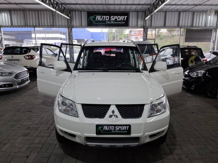 MITSUBISHI - PAJERO TR4 - 2010/2010 - Branca - R$ 64.900,00