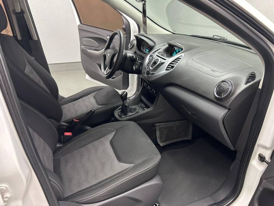 FORD - KA - 2016/2017 - Branca - R$ 49.900,00