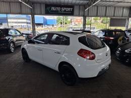 FIAT - BRAVO - 2012/2013 - Branca - R$ 35.900,00