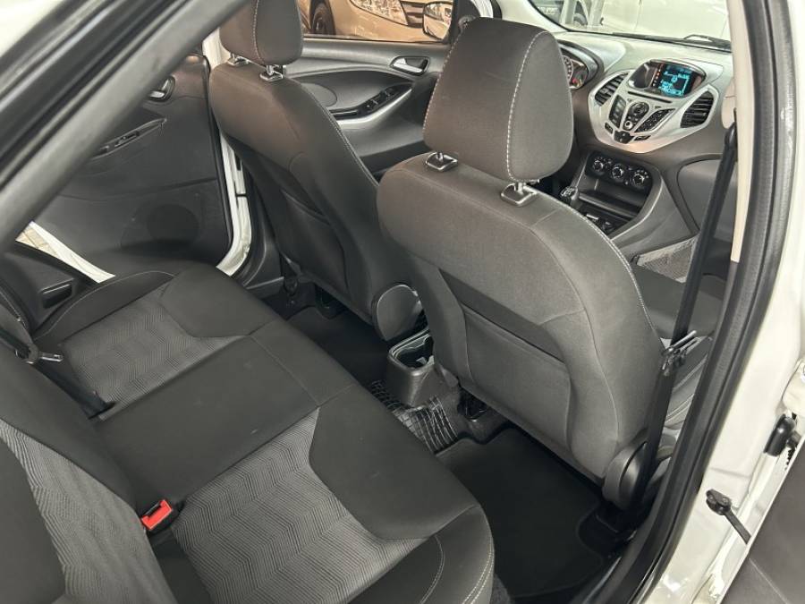 FORD - KA - 2016/2017 - Branca - R$ 49.900,00