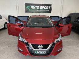 NISSAN - VERSA - 2022/2023 - Vermelha - R$ 97.800,00