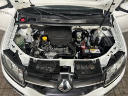 RENAULT - SANDERO - 2015/2015 - Branca - R$ 47.900,00