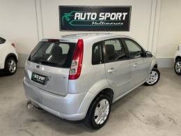 FORD - FIESTA - 2010/2010 - Prata - R$ 29.900,00